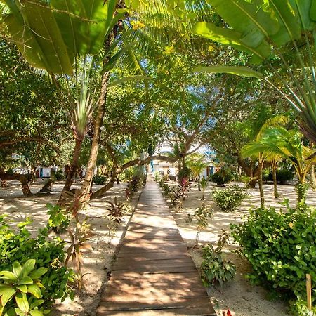 Condo #31 @ Beachside Villas Placencia Екстериор снимка