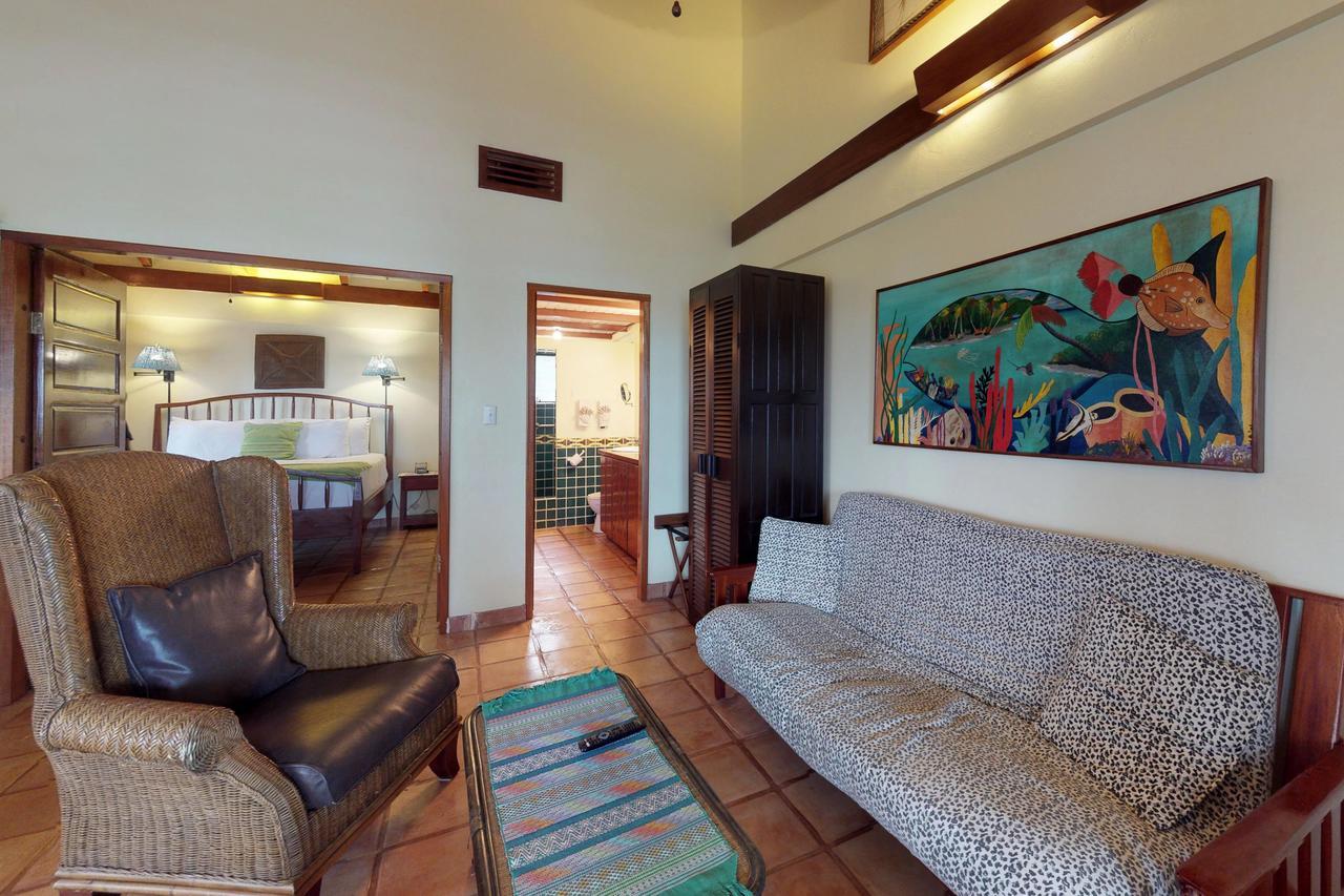 Condo #31 @ Beachside Villas Placencia Екстериор снимка