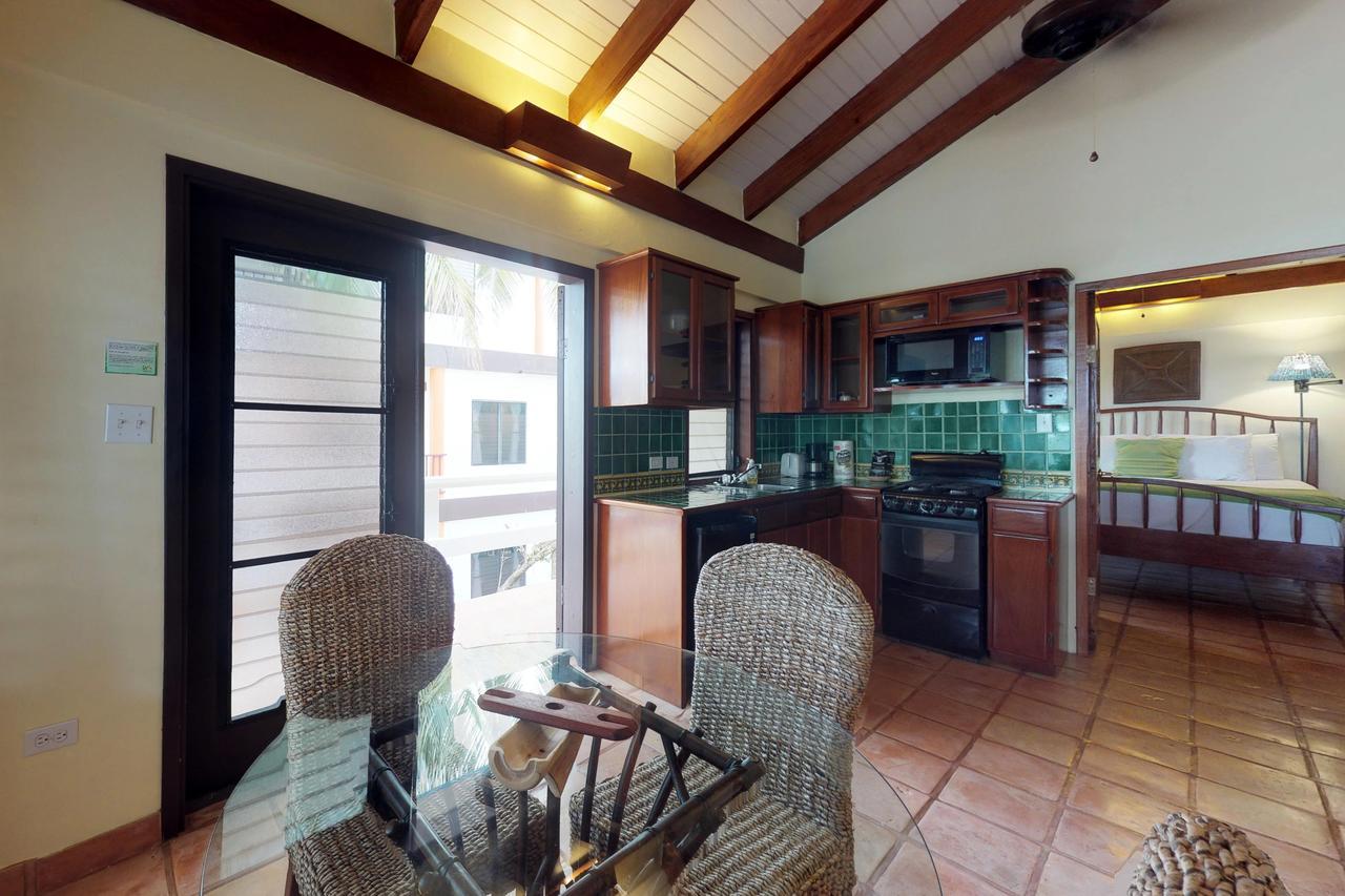 Condo #31 @ Beachside Villas Placencia Екстериор снимка